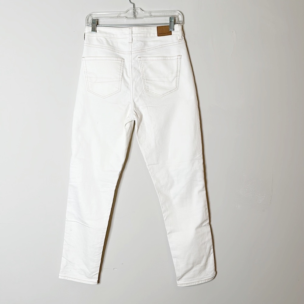 American Eagle White Ripped Straight Leg Mom Denim Jeans women size 4 - Picture 5 of 7